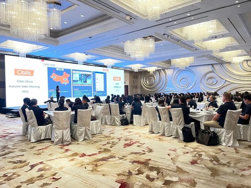 新盛娱乐电梯培训大会