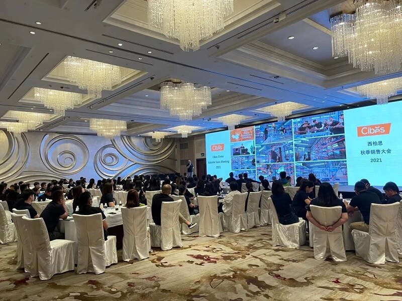 新盛娱乐电梯培训大会